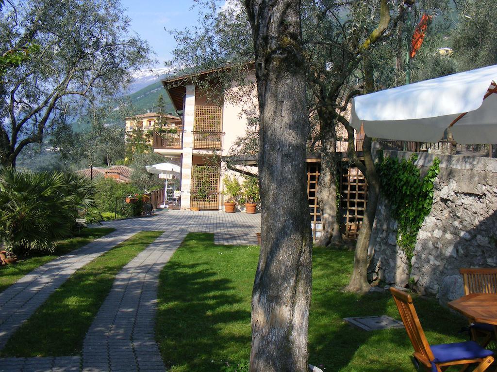 Casa Palmira Lägenhet Brenzone sul Garda Exteriör bild