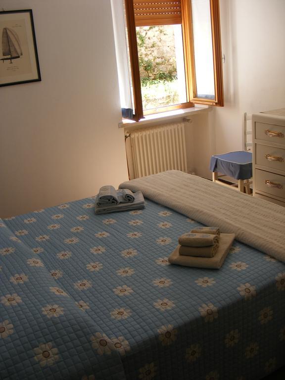 Casa Palmira Lägenhet Brenzone sul Garda Exteriör bild