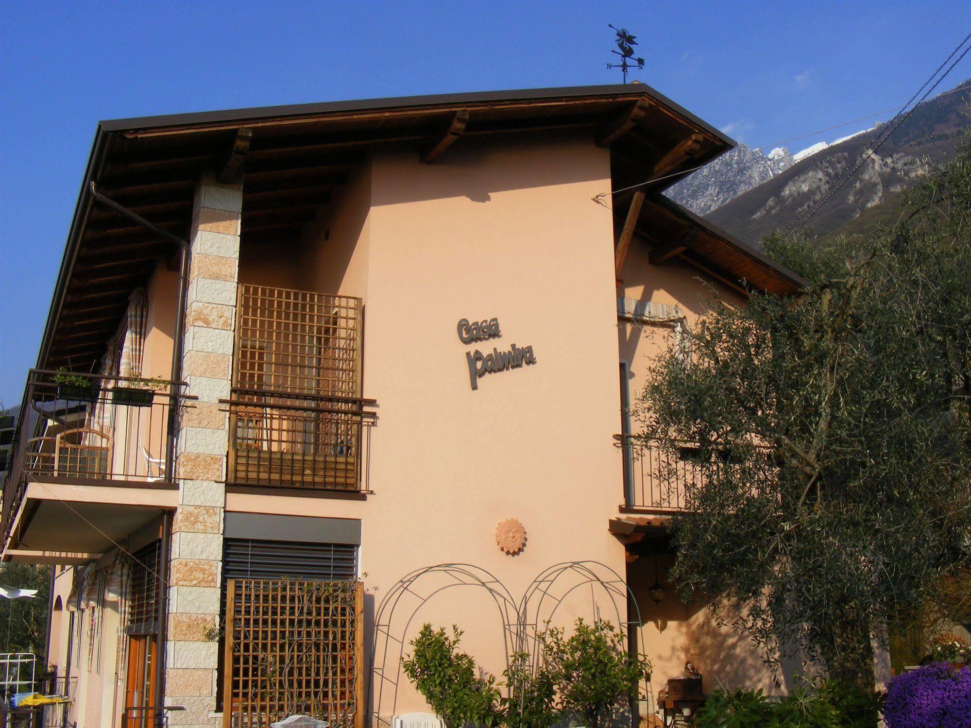 Casa Palmira Lägenhet Brenzone sul Garda Exteriör bild