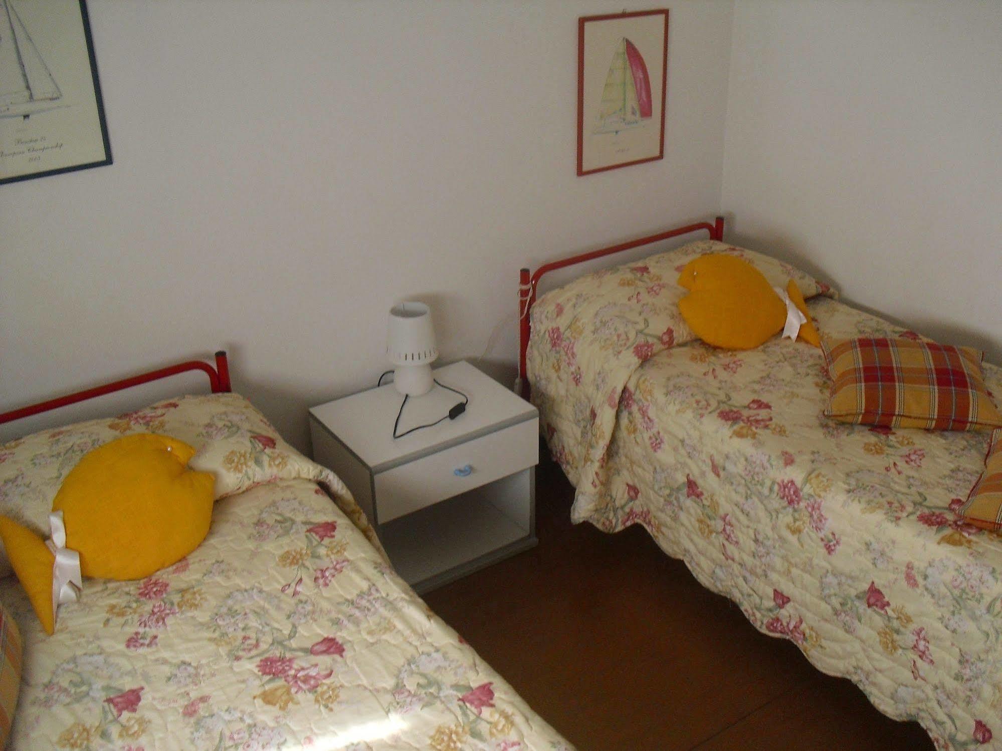 Casa Palmira Lägenhet Brenzone sul Garda Exteriör bild