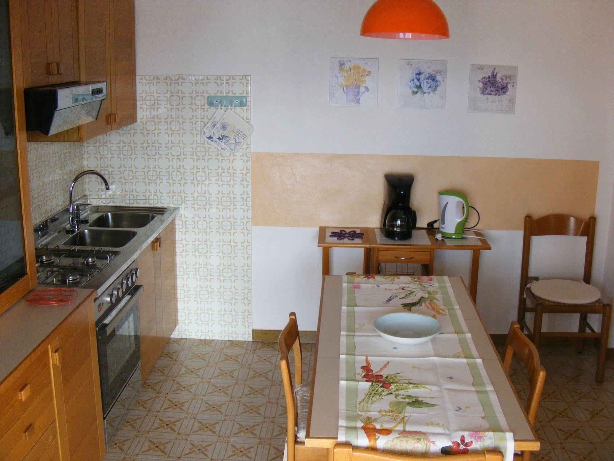 Casa Palmira Lägenhet Brenzone sul Garda Exteriör bild