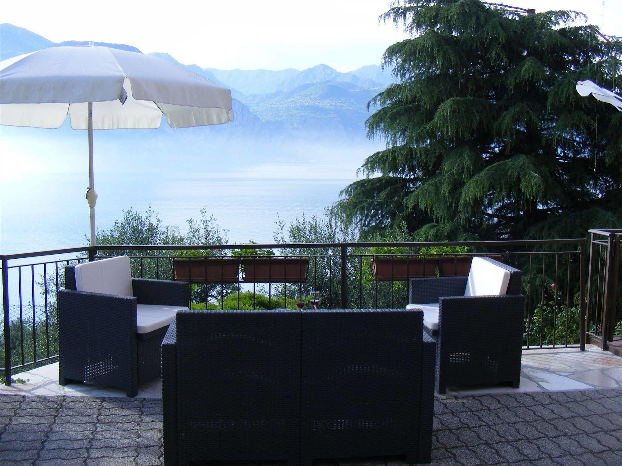 Casa Palmira Lägenhet Brenzone sul Garda Exteriör bild