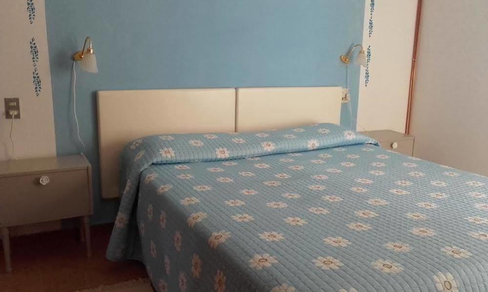 Casa Palmira Lägenhet Brenzone sul Garda Exteriör bild